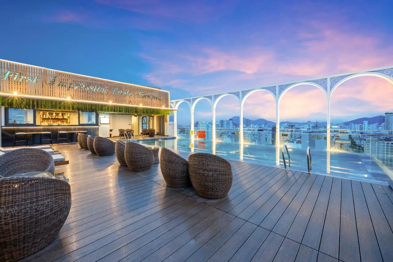 ****  Golden Lotus Luxury Hotel Danang - Complimentary Daily Afternoon Tea Вьетнам